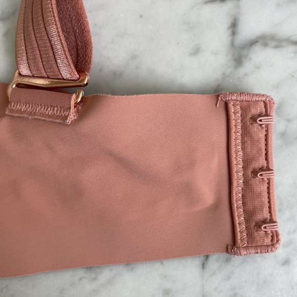 Padded V-Neck Bra - Wide Strap Medium Support - Picture 6 of 8